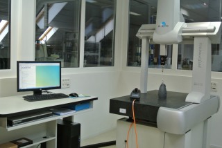 Messraum mit 3D CNC Messmaschine
